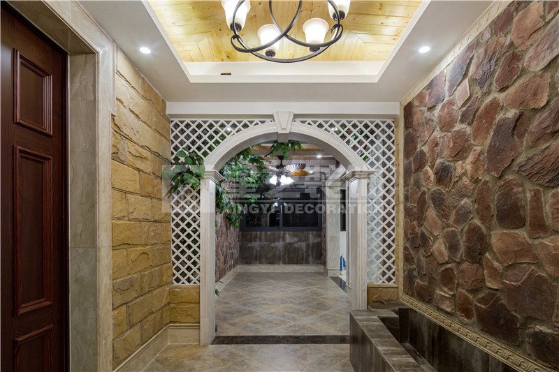 南湖名都廣場328平玄關(guān)裝修實(shí)景