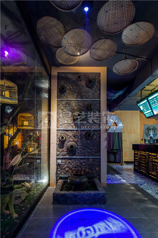 大化“因?yàn)樗浴笨Х壬铕^200平入戶玄關(guān)裝修設(shè)計(jì)實(shí)景圖