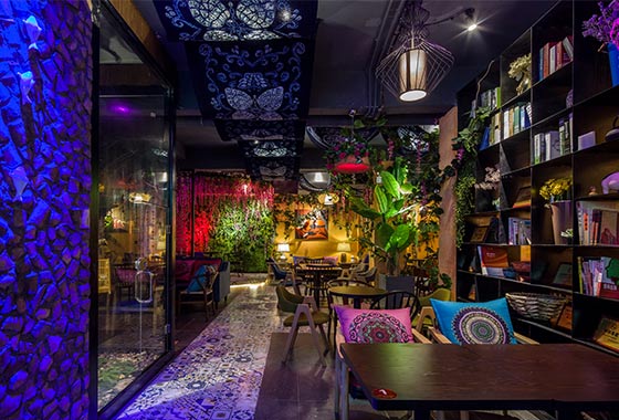 大化“因?yàn)樗浴笨Х壬铕^ 200平