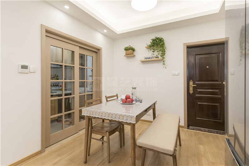 凱業(yè)花園100平餐廳裝修實景圖