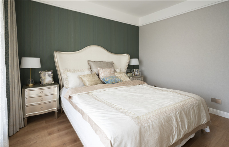 翡翠時光240平復式臥室裝修實景圖