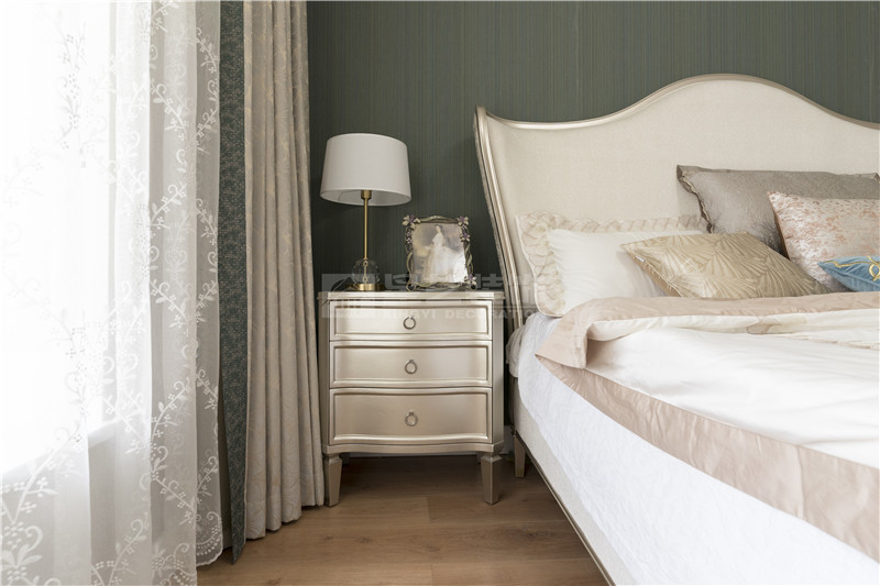 翡翠時光240平復式臥室裝修實景圖