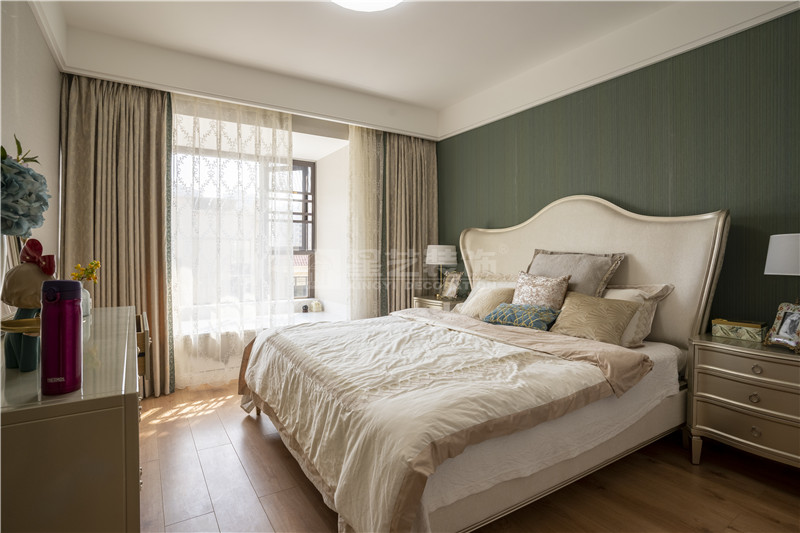 翡翠時光240平復式臥室裝修實景圖