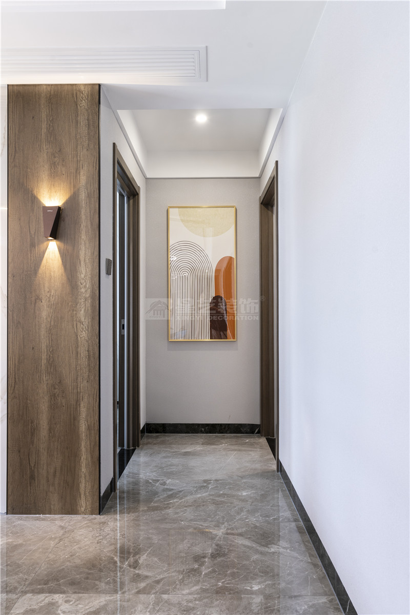 榮和千千樹 108平過道裝修實(shí)景圖