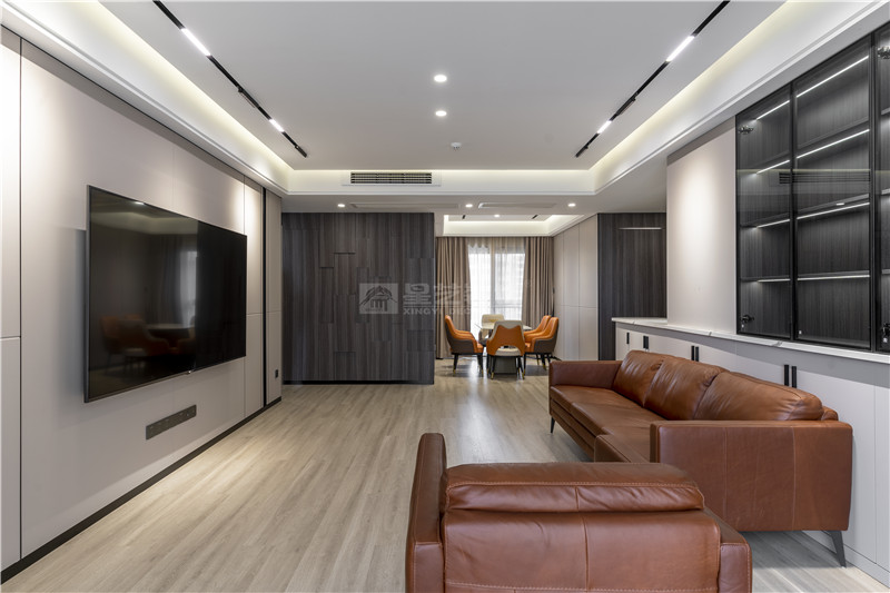 三祺和順園140平客廳裝修實(shí)景圖