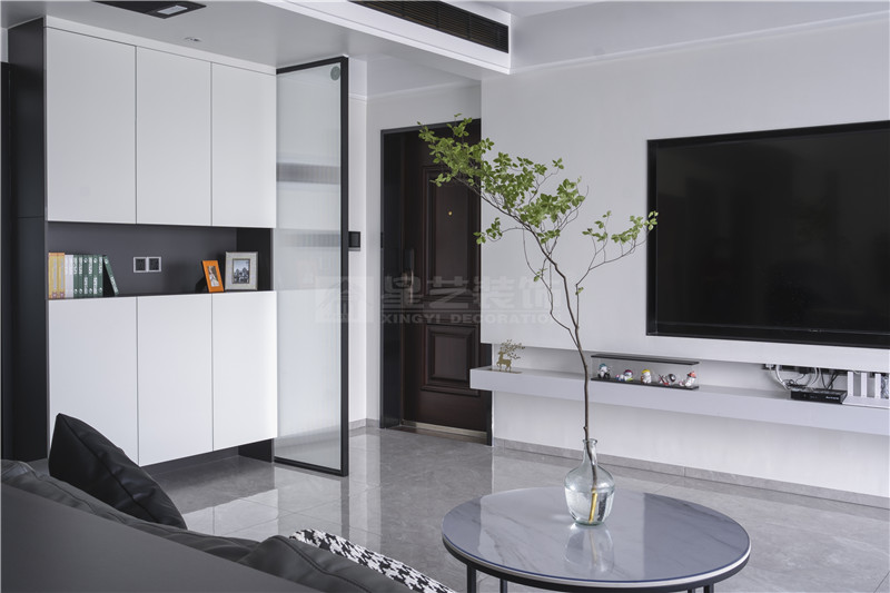 單位房140平入戶裝修實景圖