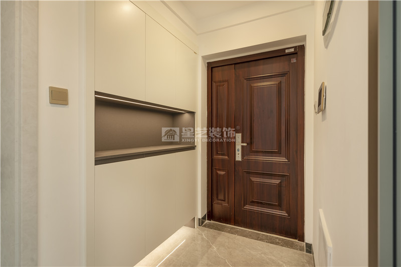 和順園180平入戶(hù)裝修實(shí)景圖