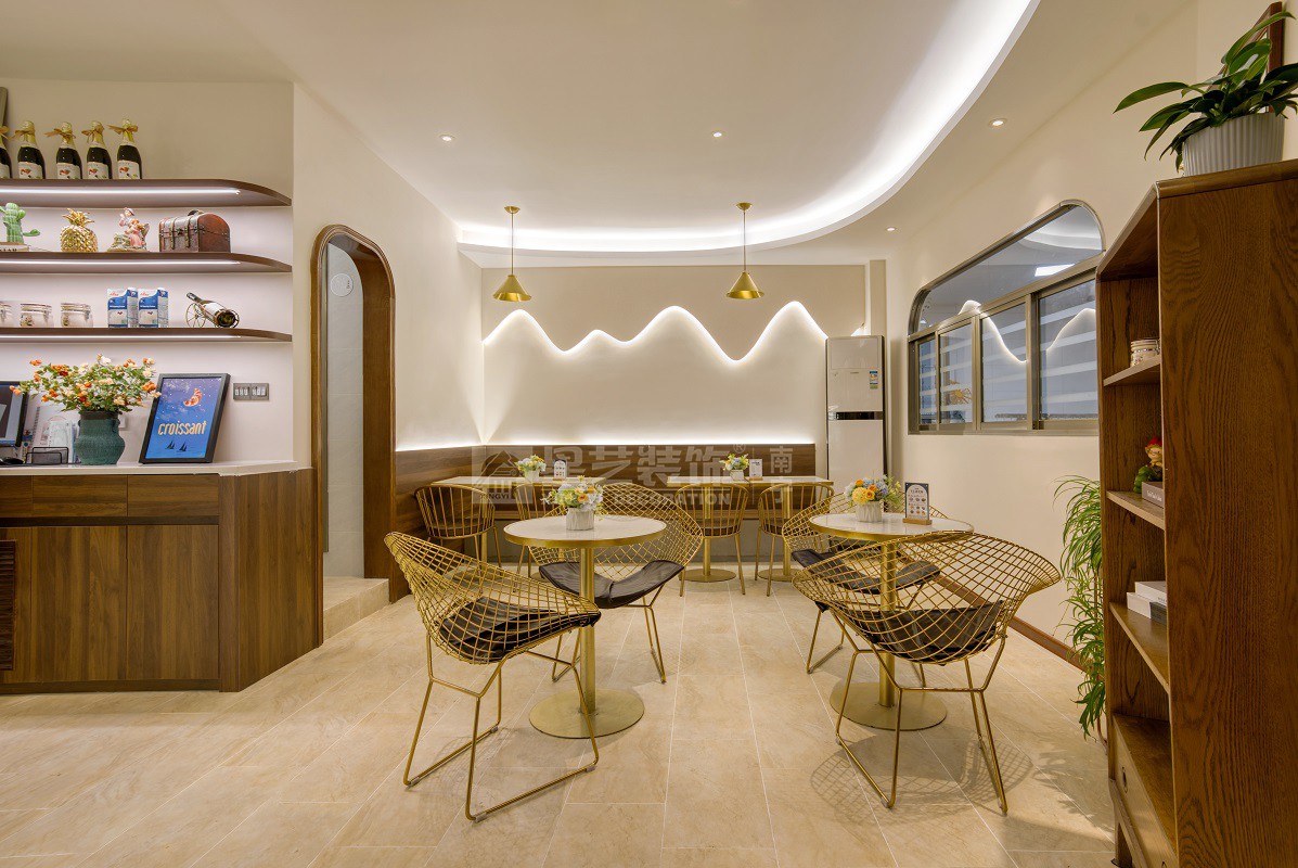 9度緣蛋糕店120平裝修詫寂風