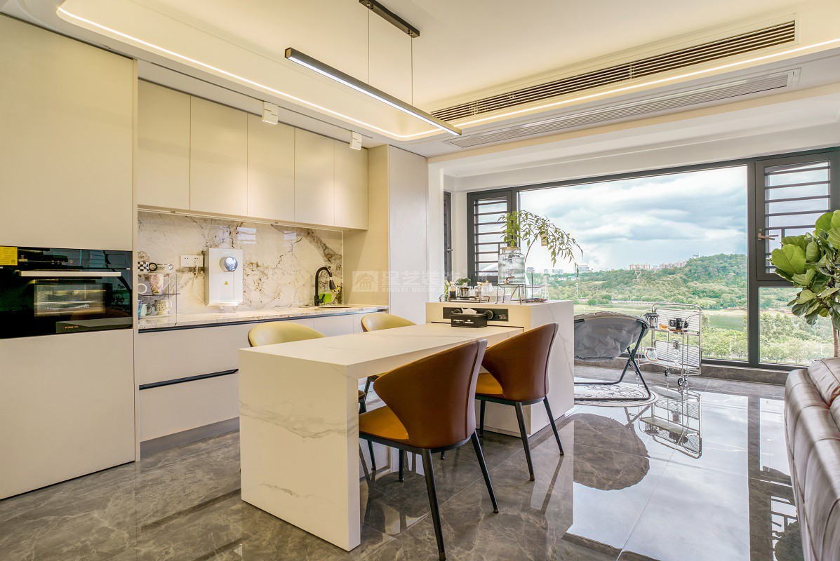 臻澤苑270平現(xiàn)代風(fēng)格客廳裝修實景