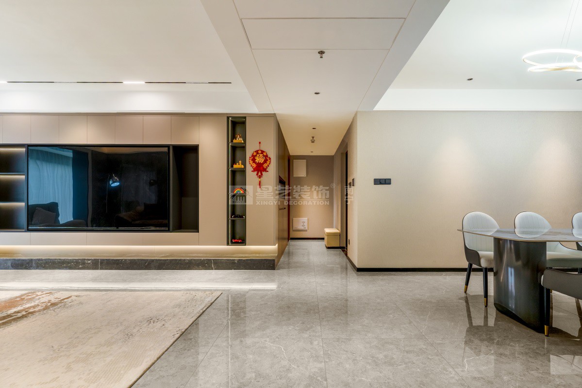 萬科云望223平現(xiàn)代極簡客廳實(shí)景裝修