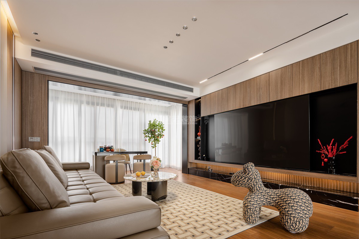 龍光天瀛140平意式輕奢風(fēng)格客廳裝修實(shí)景