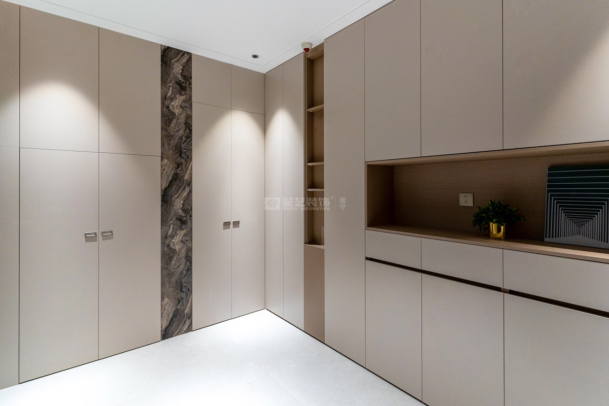 盛邦濱江府200平現代極簡入戶玄關裝修實景