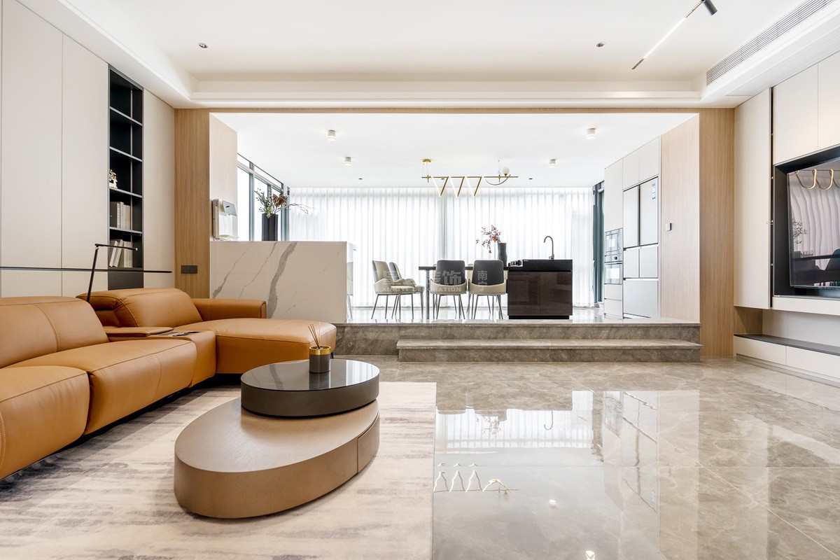 建發(fā)五象印月140平現(xiàn)代風(fēng)格客廳裝修實(shí)景