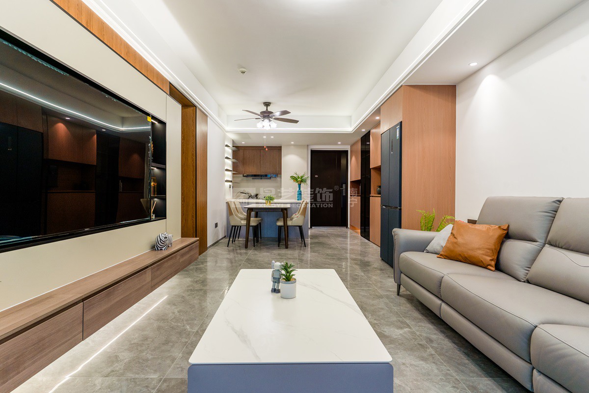 江南中心100平現(xiàn)代簡(jiǎn)約客廳裝修實(shí)景