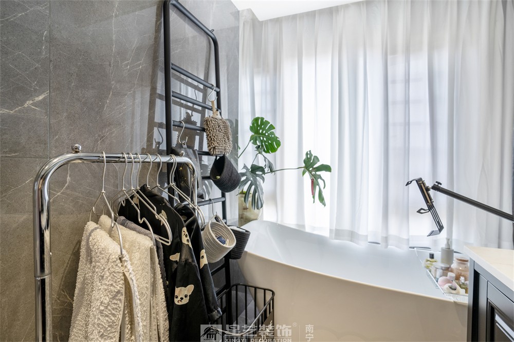 盛天青山郡120平法式復(fù)古浴室裝修實(shí)景圖