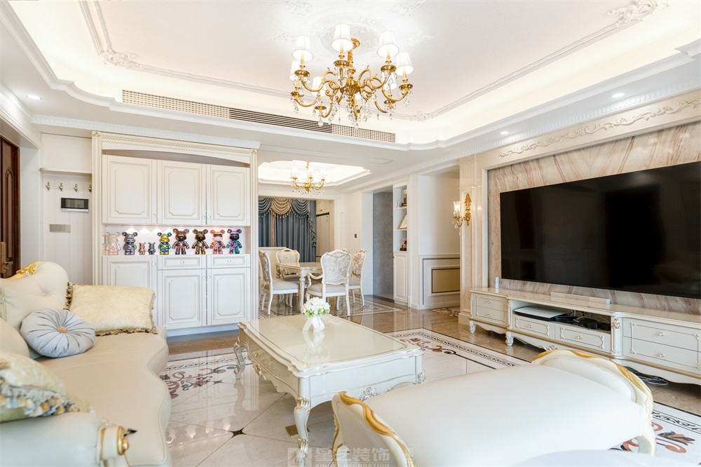 盛科城120平法式裝修客廳實景