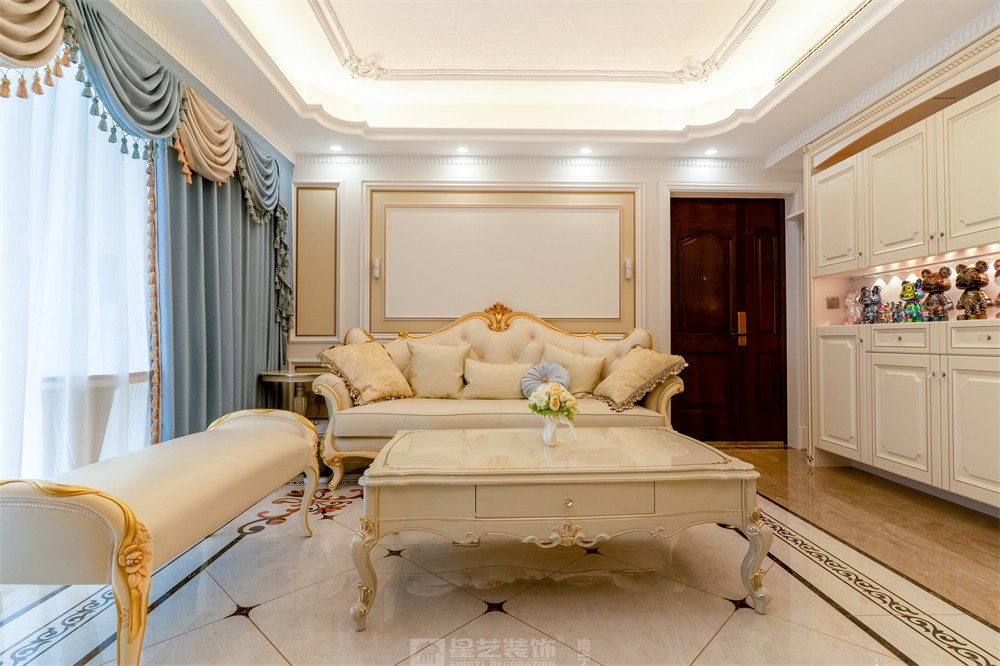 盛科城120平法式裝修客廳實景