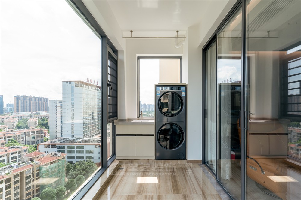 維也納森林126平陽臺裝修完工實(shí)景