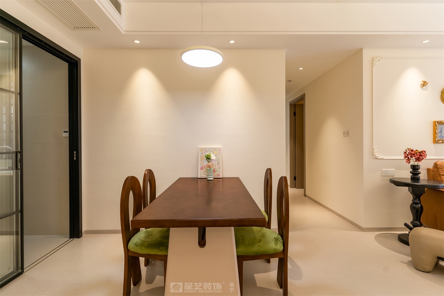 華潤(rùn)西園悅府118平法式餐廳裝修完工實(shí)景圖