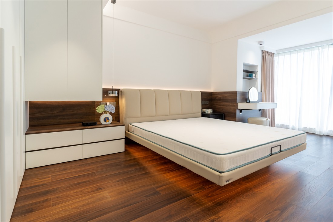 建發(fā)央著140平現(xiàn)代風(fēng)格臥室裝修完工實景