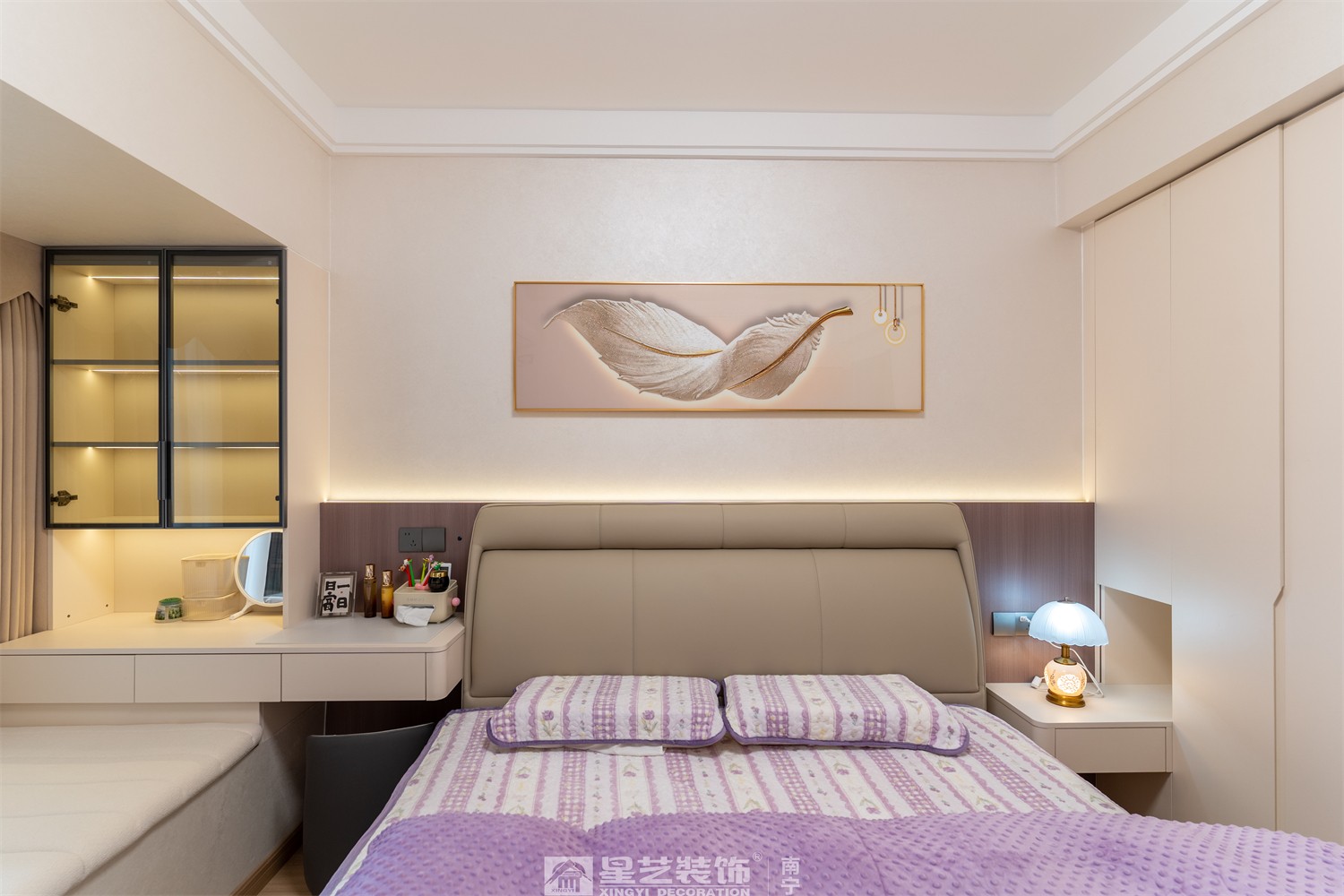 嘉逸城120平現(xiàn)代風格臥室裝修完工實景圖