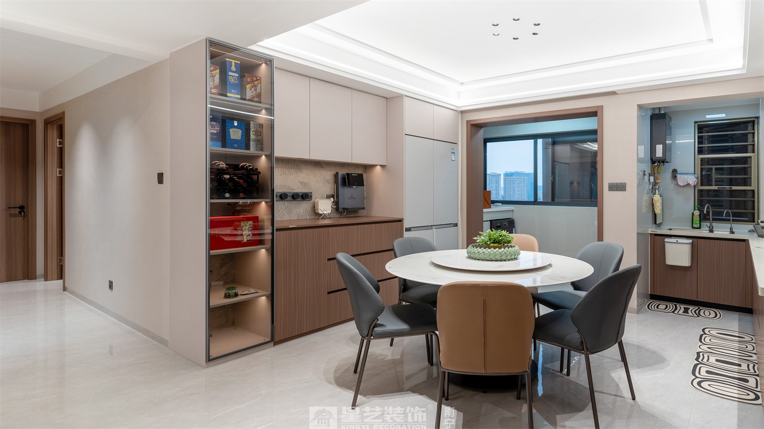 嘉逸城147平現(xiàn)代風格餐廳裝修完工實景圖