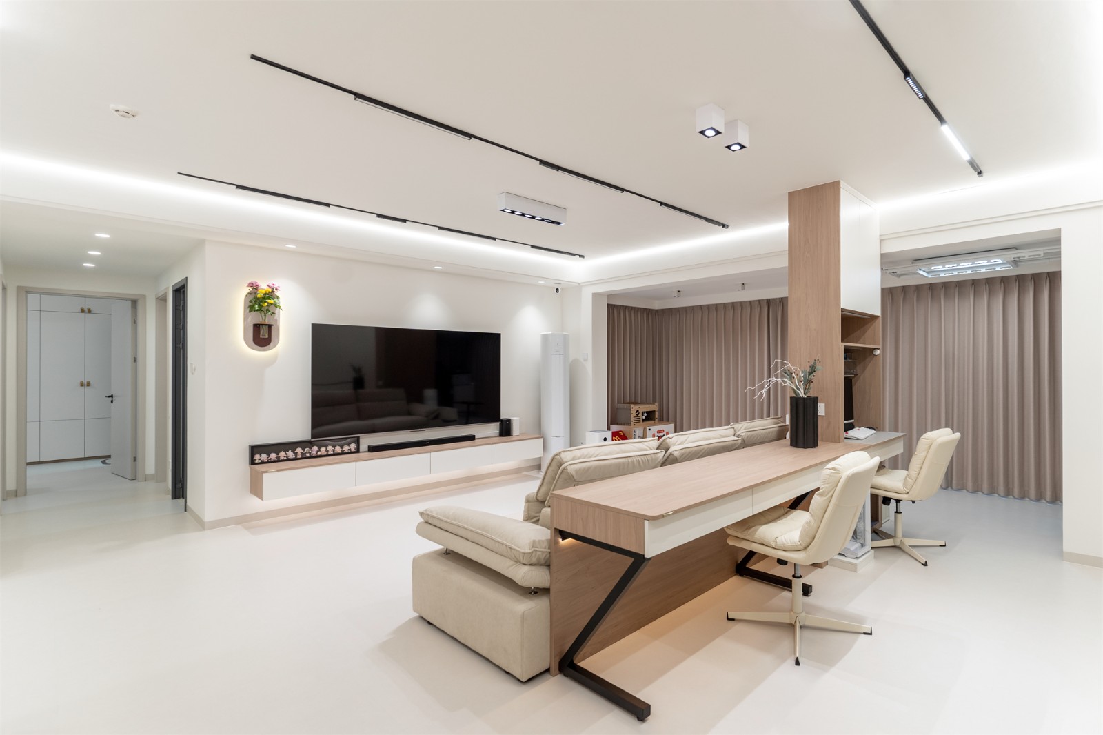 大唐新希望臻園116平奶油風(fēng)客廳裝修實景圖