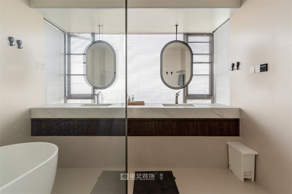 上水灣200平現(xiàn)代原木風衛(wèi)生間裝修完工實景圖