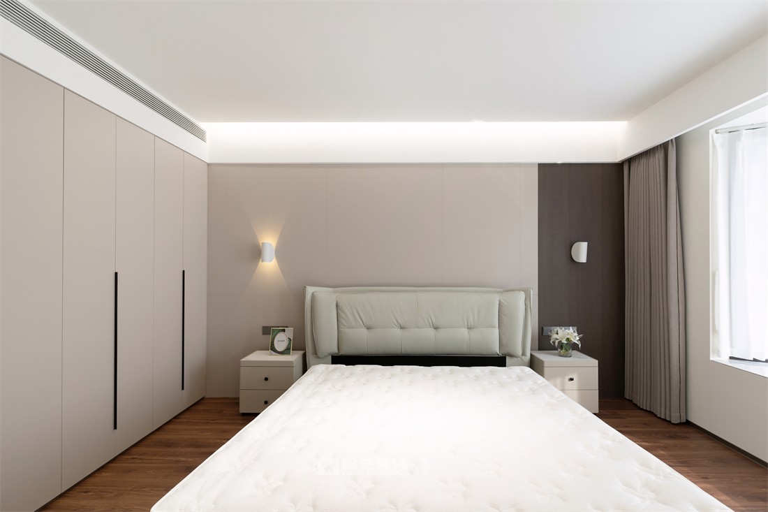 大唐臻觀196平現(xiàn)代簡約臥室裝修完工實(shí)景