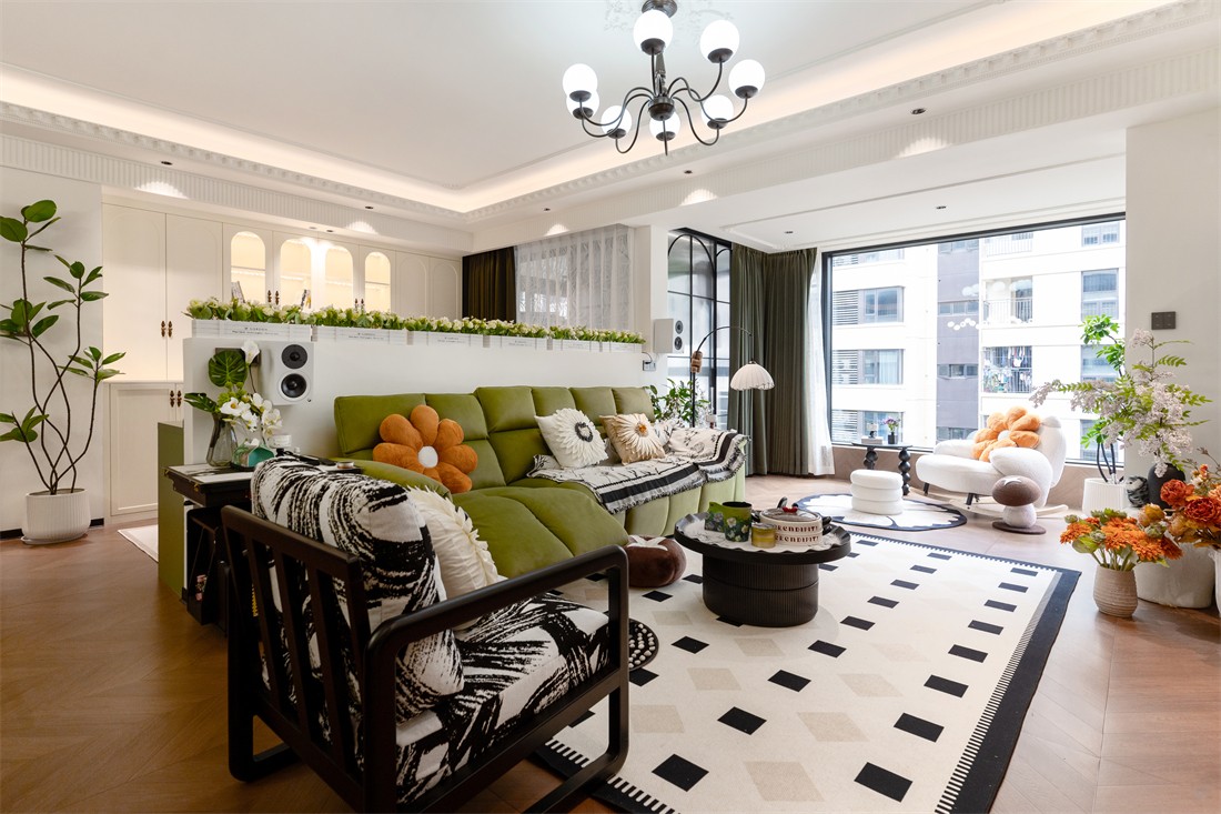 山漸青151平法式客廳裝修完工實景圖