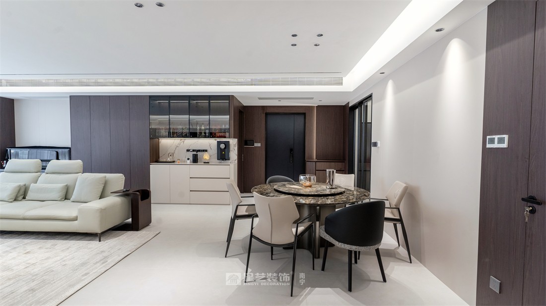 大唐臻觀196平現(xiàn)代簡約客餐廳裝修完工實(shí)景