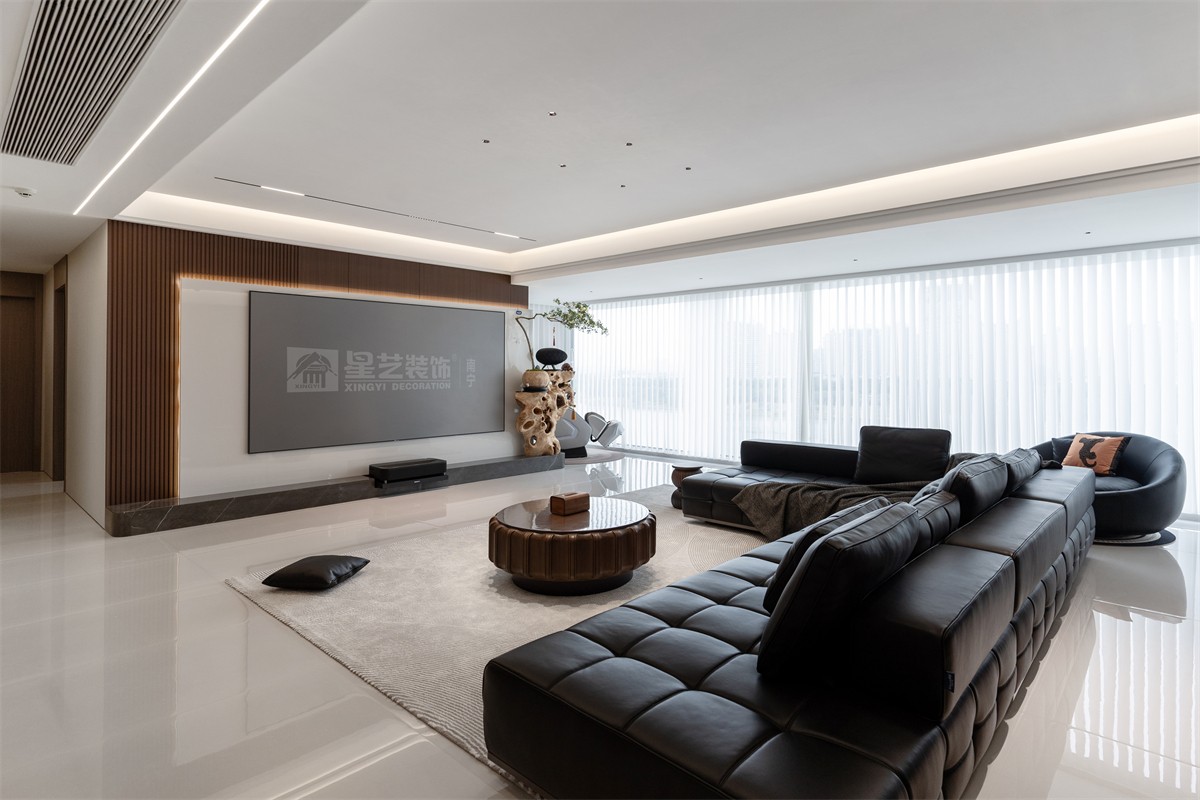 華潤(rùn)西園潤(rùn)府143平意式輕奢客廳裝修完工實(shí)景圖