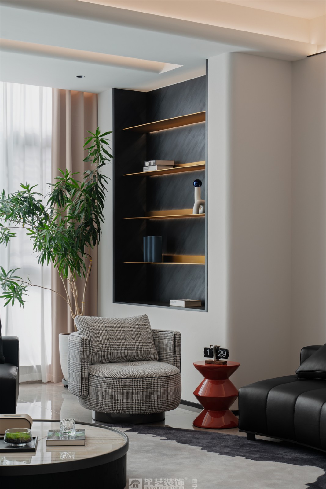 中海央墅500平現(xiàn)代極簡(jiǎn)陽臺(tái)裝修完工實(shí)景圖