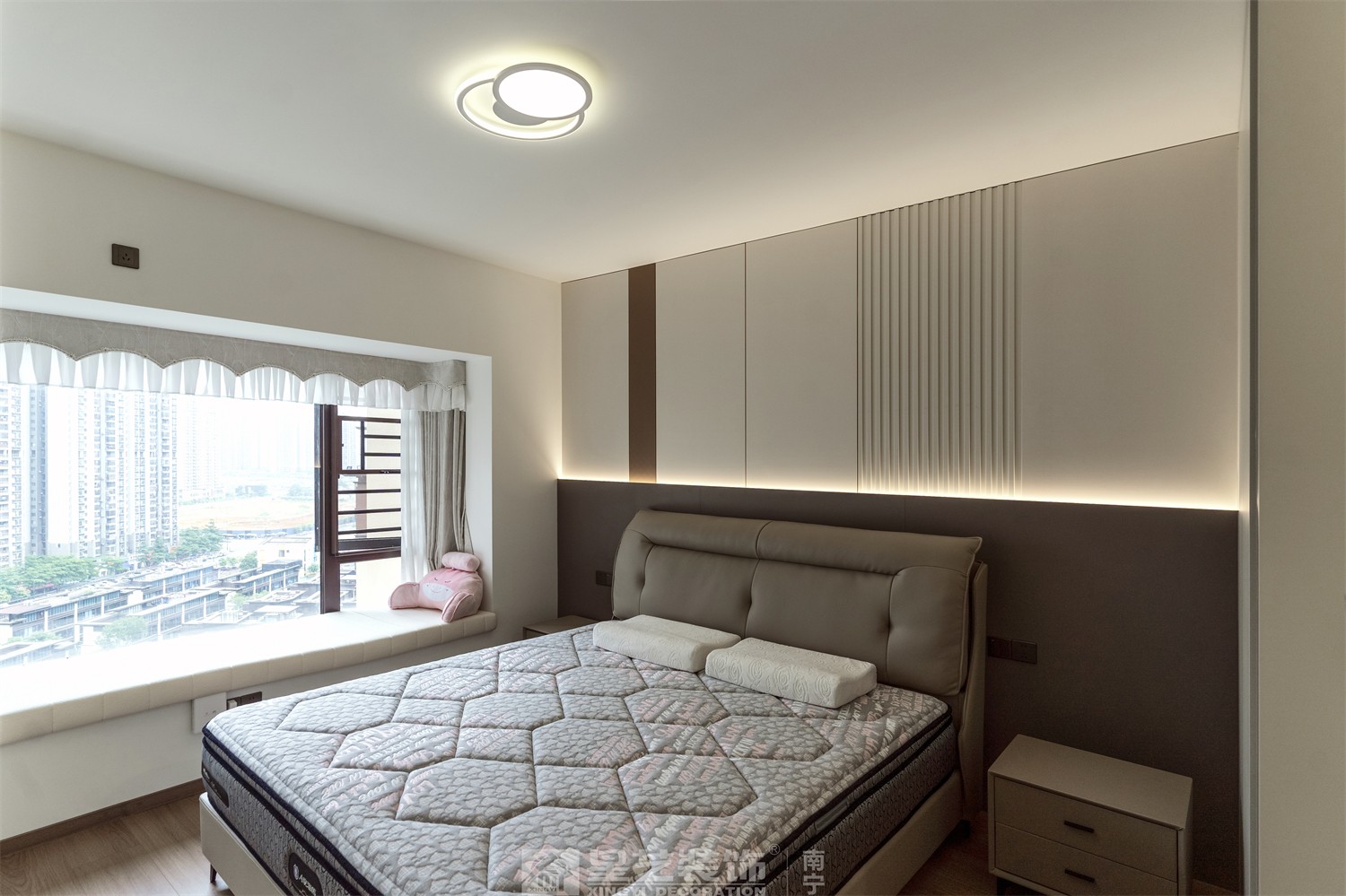 龍光天瀛140平意式輕奢臥室裝修完工實(shí)景圖