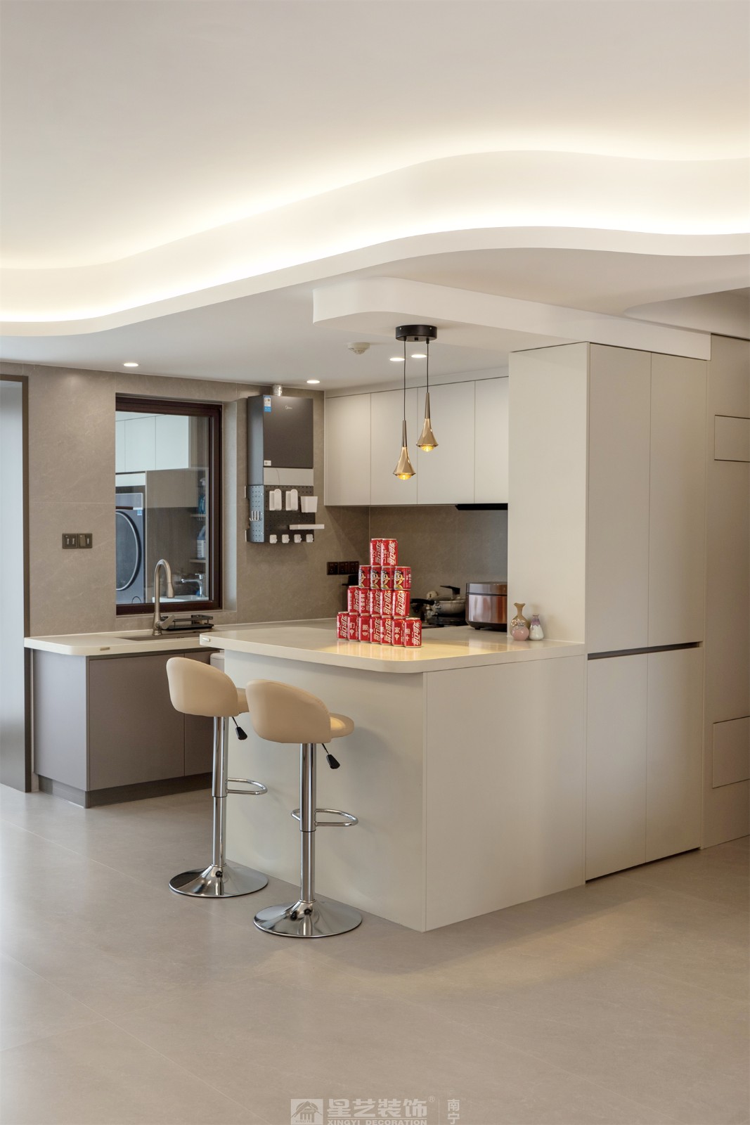 龍光天瀛140平意式輕奢廚房裝修完工實(shí)景圖