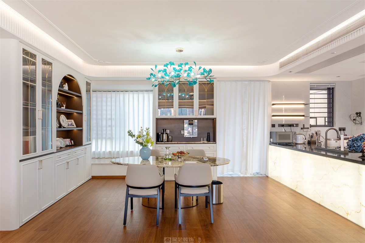 建發(fā)縵云143平法式風格餐廳裝修實景圖