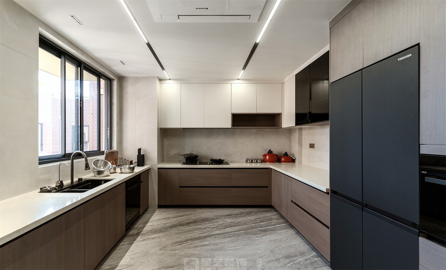 東方皇城260平簡約中式廚房完工裝修實景圖